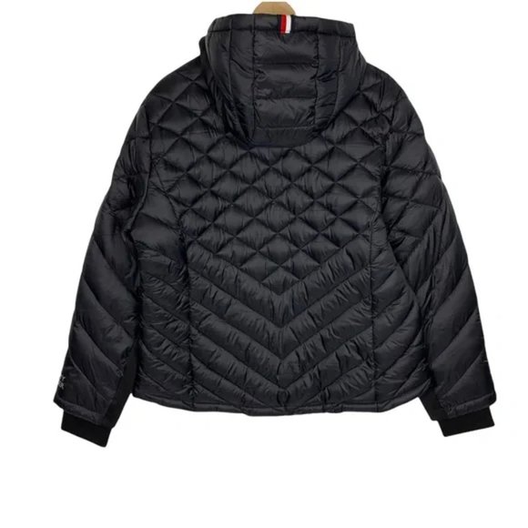 *~* Tommy Hilfiger Black Quilted Jacket ~ Medium Puffer Coat  FALL - Picture 10 of 11